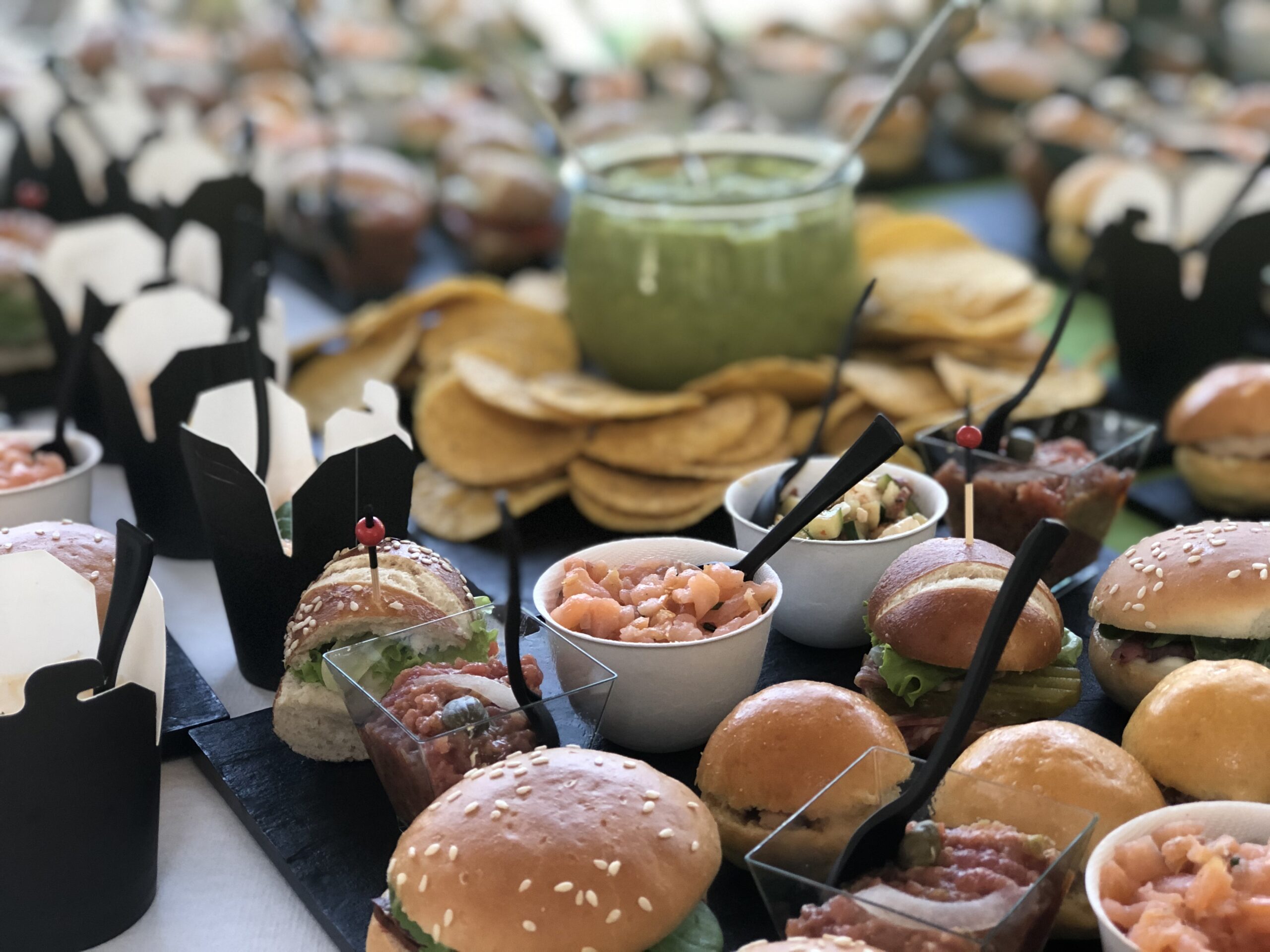 Apéritif salé, verrines, mignardises, tartinades traiteur fribourg nos créations